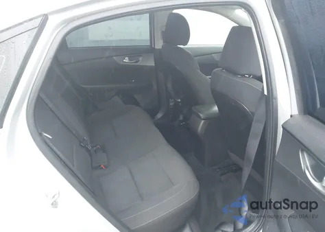 2020 Kia Forte Lxs z USA, uszkodzony, nr VIN 3KPF24AD3LE204185